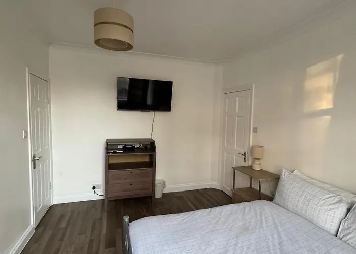 Oxborne Rooms Uk - Gardner